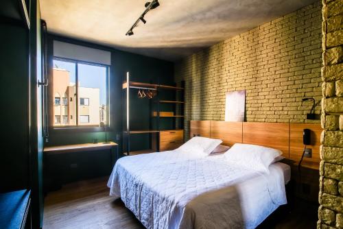 Apto Londrina Flat Hotel 704 43 m2 luxe c jacuzzi in Londrina, Brasil