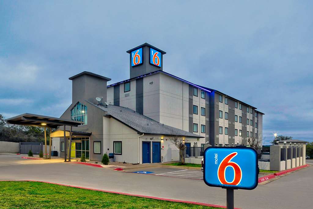 Motel 6 Marble Falls TX - photo 2