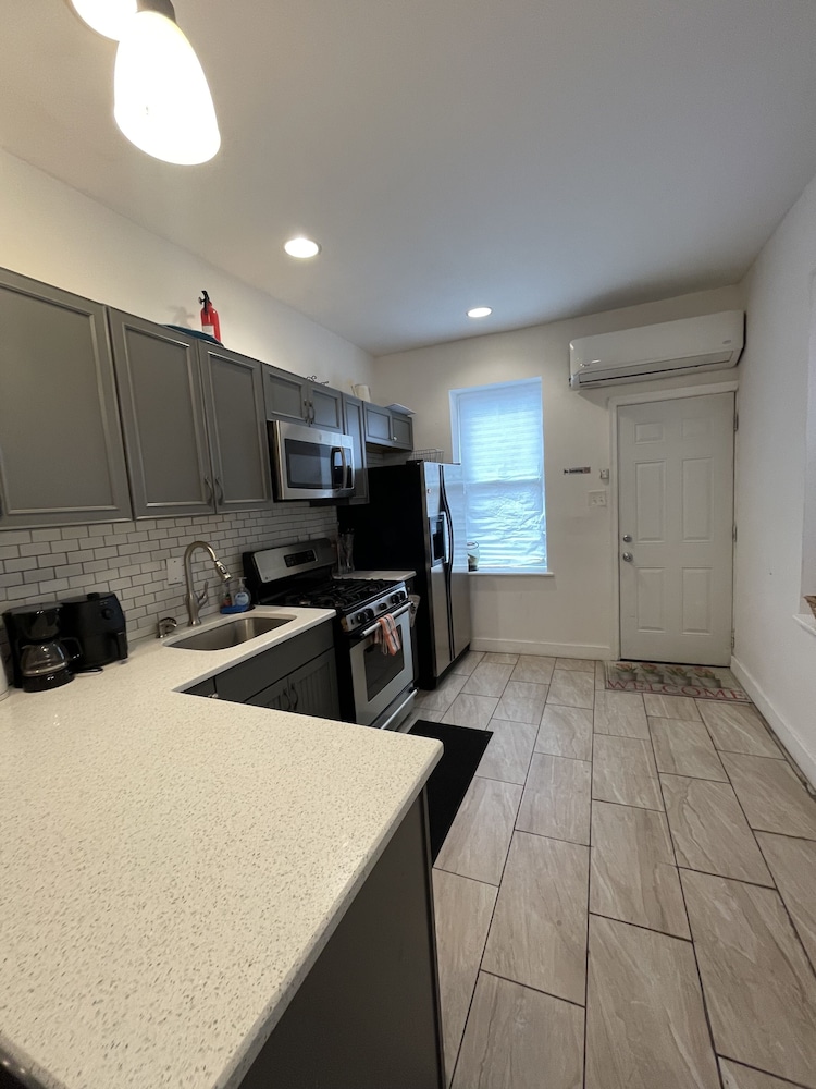 Point Breeze Row - photo 4