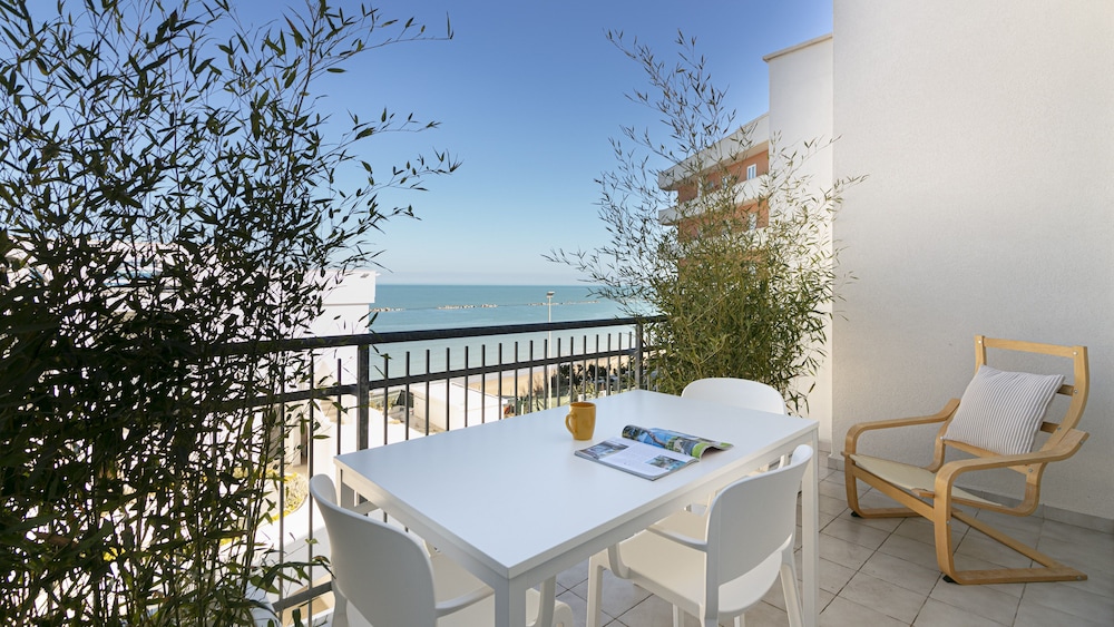 Rivazzurra B — 4-Star Luxury Hotel in Termoli, Italy