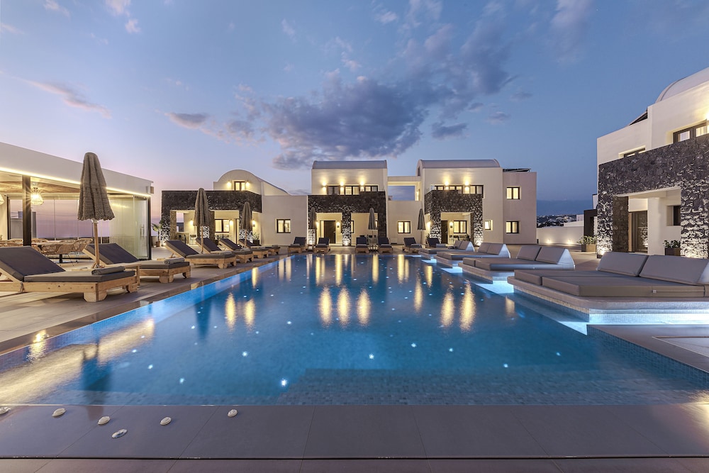 Onyx Hotel & Suites - last minute hotel in Fira