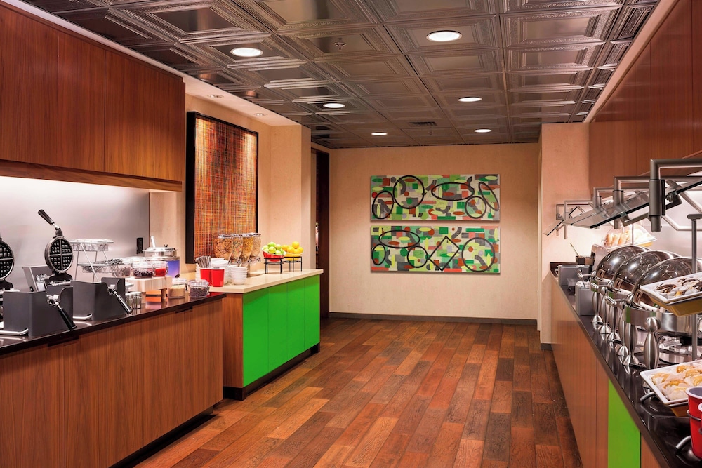 Residence Inn by Marriott Boston Downtown Seaport - photo 65