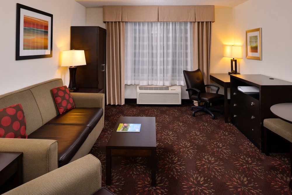 Holiday Inn Express Hotel & Suites Lancaster Lititz by IHG - photo 6