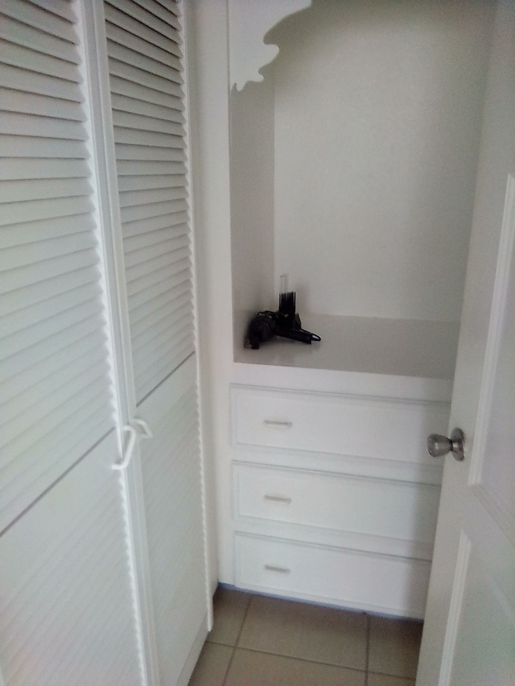 Cherryhill Apartment — Hillsborough — photo 5