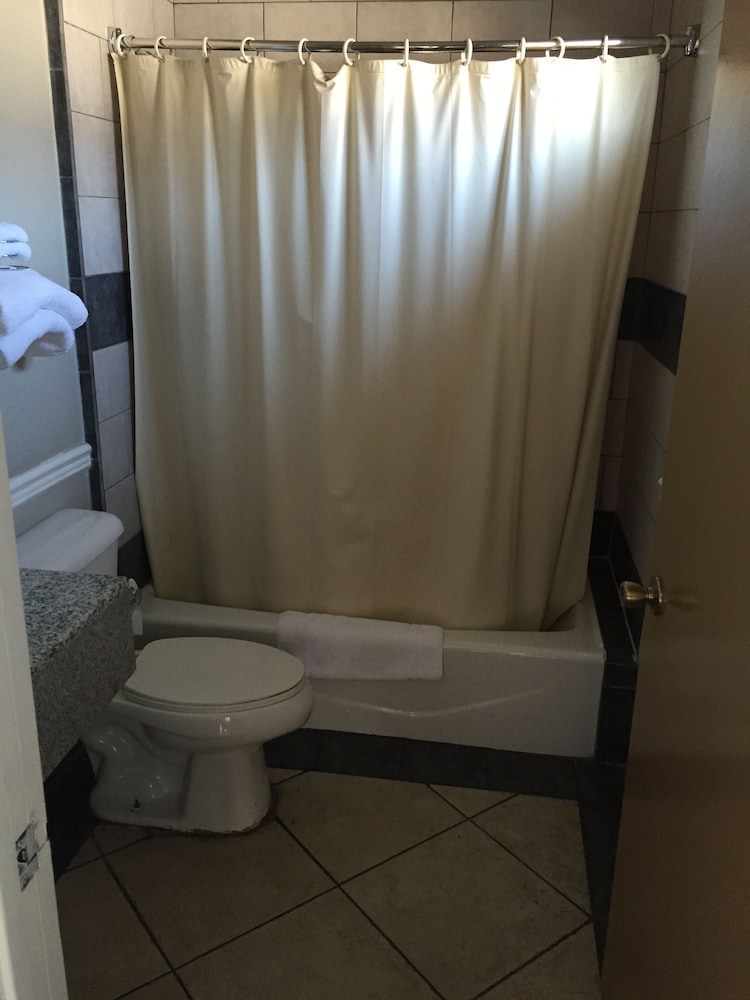 La Bonita Inn Motel - photo 12