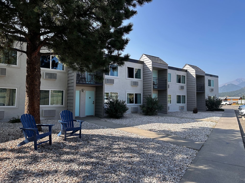 Expedition Lodge Estes Park - photo 32