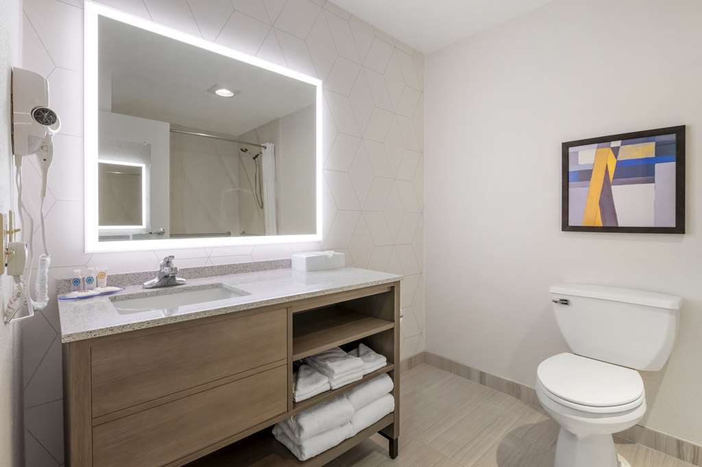 Comfort Inn Edinburgh Columbus - photo 31