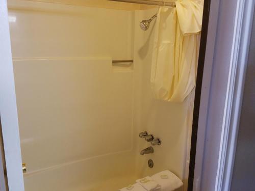 Antler Motel - photo 10