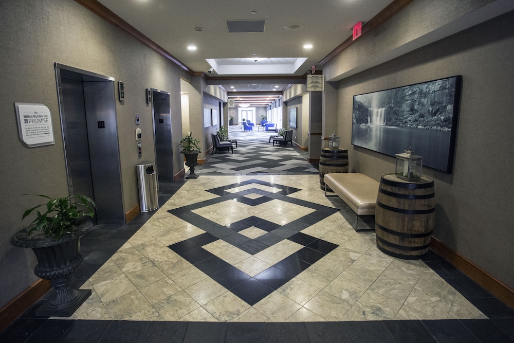 Hilton Garden Inn Louisville Airport - photo 46
