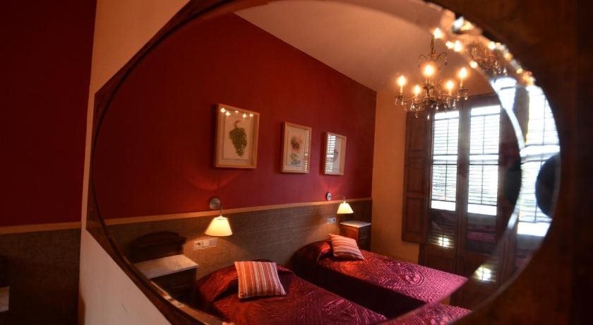 Hotel Monumento Can Garay — Les Planes D'hostoles — photo 2