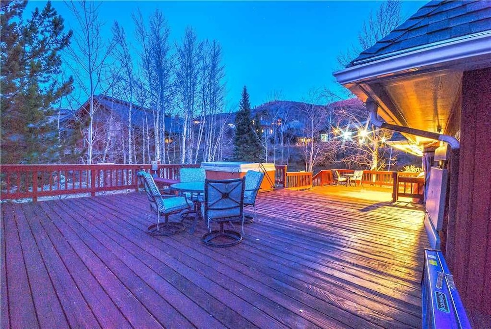 Alpen Retreat — 4-Star Luxury Hotel in Steamboat Springs, United States