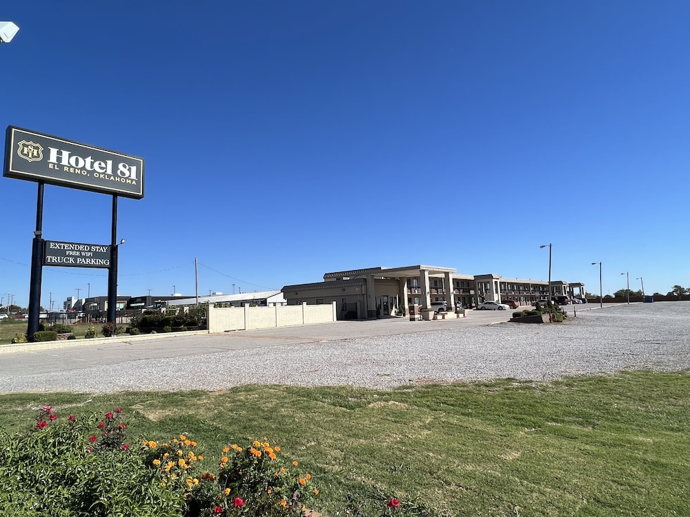 Hotel 81 El Reno - photo 23