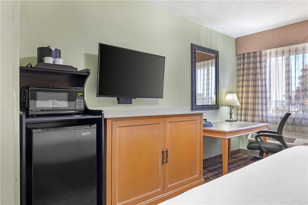 Quality Inn & Suites Plano East Richardson - photo 18