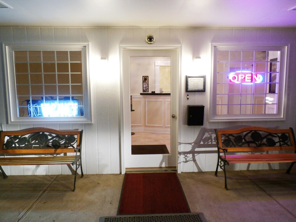 Travelier Motel - photo 2