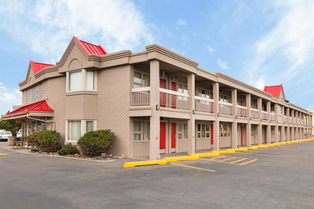 Calgary North Thriftlodge in Calgary, Canada