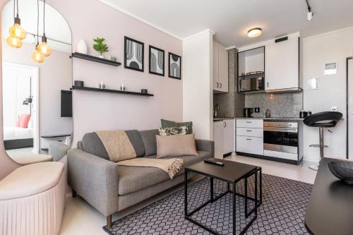 Flamingo 302: Sea Point Aprt with Sea Views