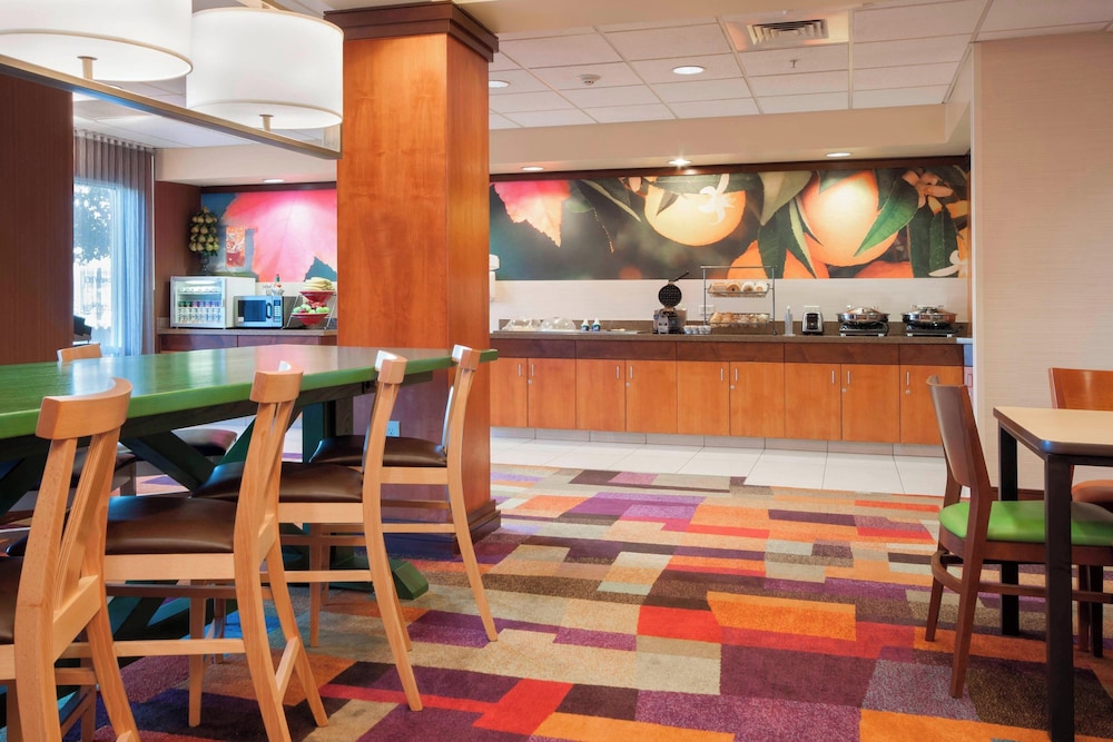 Fairfield Inn & Suites by Marriott El Centro - photo 25