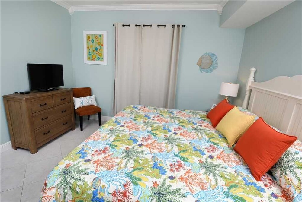 Celadon Beach Resort 1004 One Bedroom Condo - photo 5