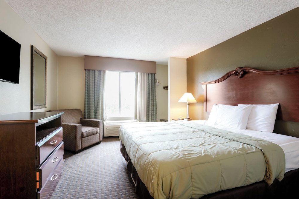 Copley Inn & Suites By OYO Akron OH - photo 18