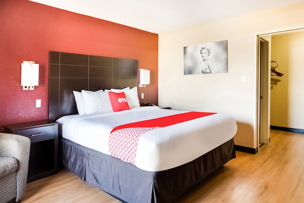 OYO Hotel Tyler Northwest Mineola Hwy - photo 30