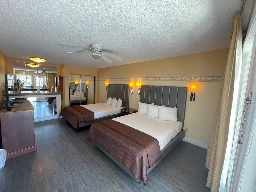 Shalimar Hotel of Las Vegas - photo 24