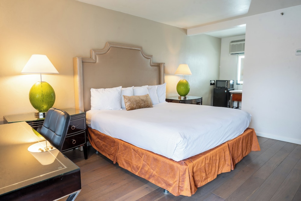 Sands Inn & Suites - photo 13