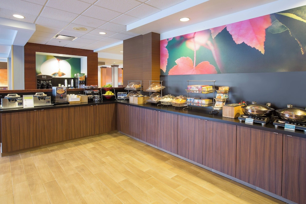 Fairfield Inn & Suites by Marriott Columbus OSU - photo 37