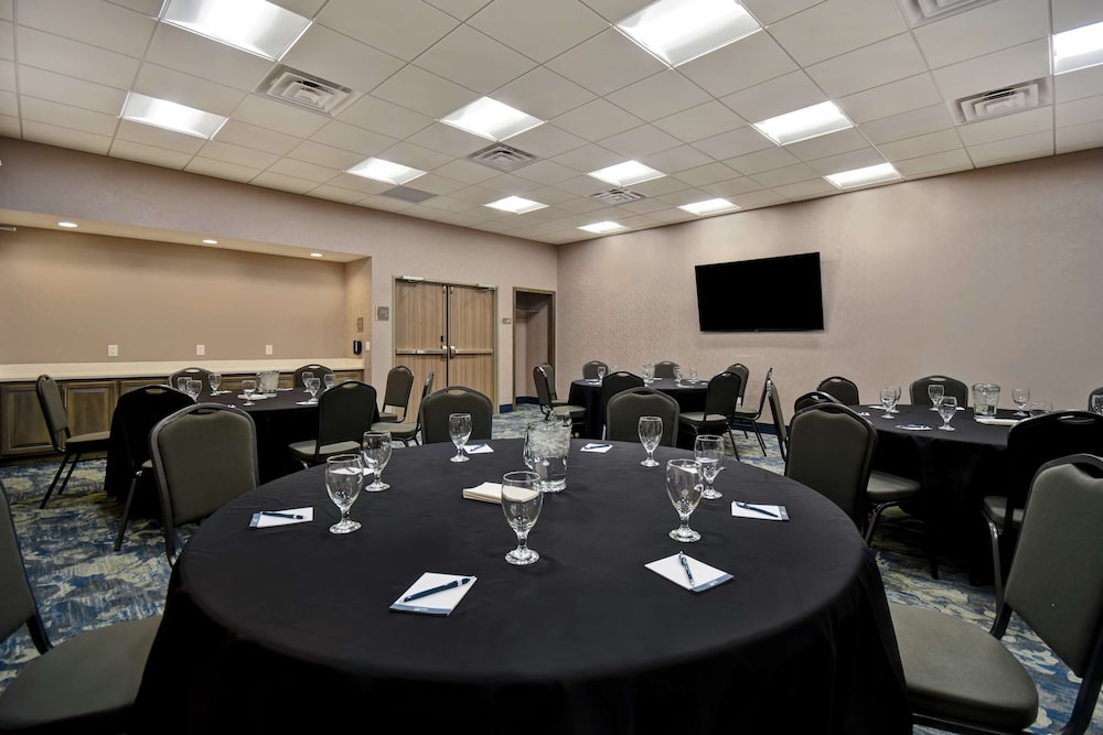 Homewood Suites by Hilton Orange New Haven - photo 38