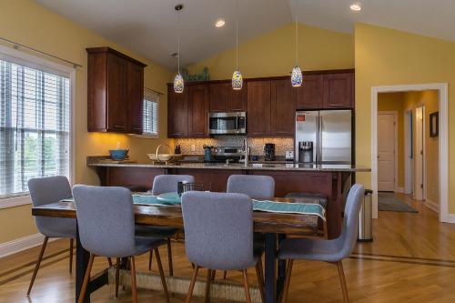 Night Sand by Oak Island Accommodations - photo 14
