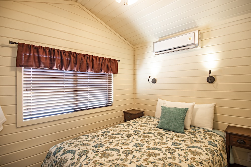 Vines RV Resort - photo 5