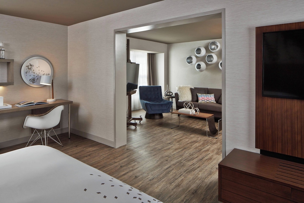 The Del Monte Lodge Renaissance Rochester Hotel & Spa - photo 84
