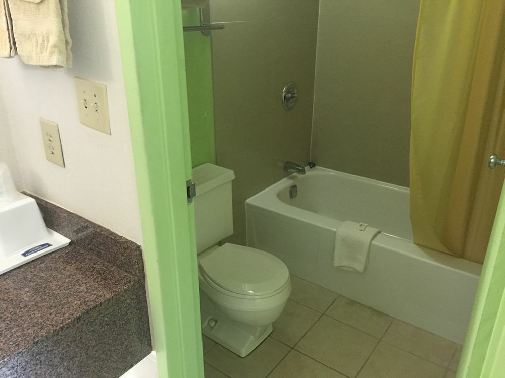 Motel6 Stockbridge GA Hwy 138 W - photo 10