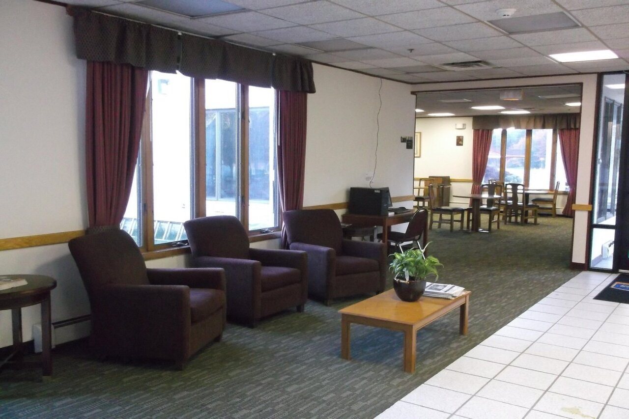 Knights Inn Liberty - photo 6