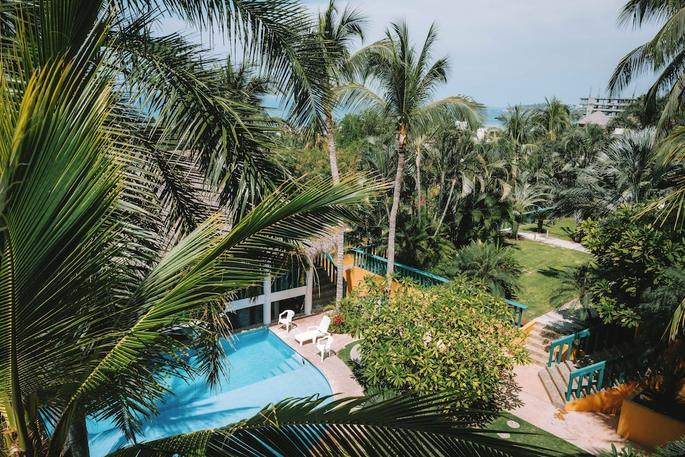 Bungalows Oasis — hotel in Brisas De Zicatela
