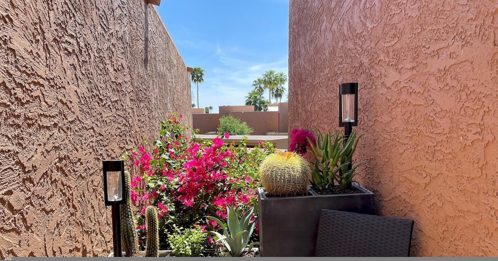 12 Room Scottsdale Golf Tennis Lake Resort Villa - photo 10
