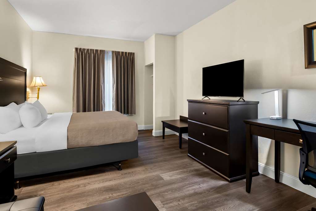 Quality Inn & Suites Lafayette - photo 11