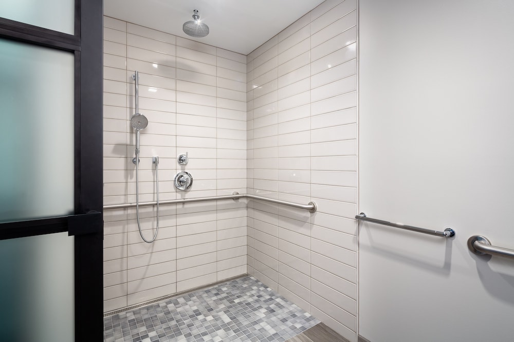 The Windsor Suites - photo 34