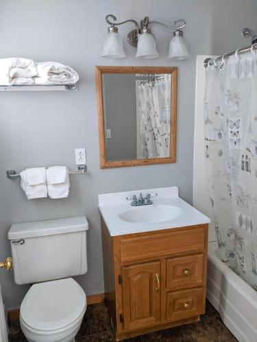 Huron Inn - photo 11