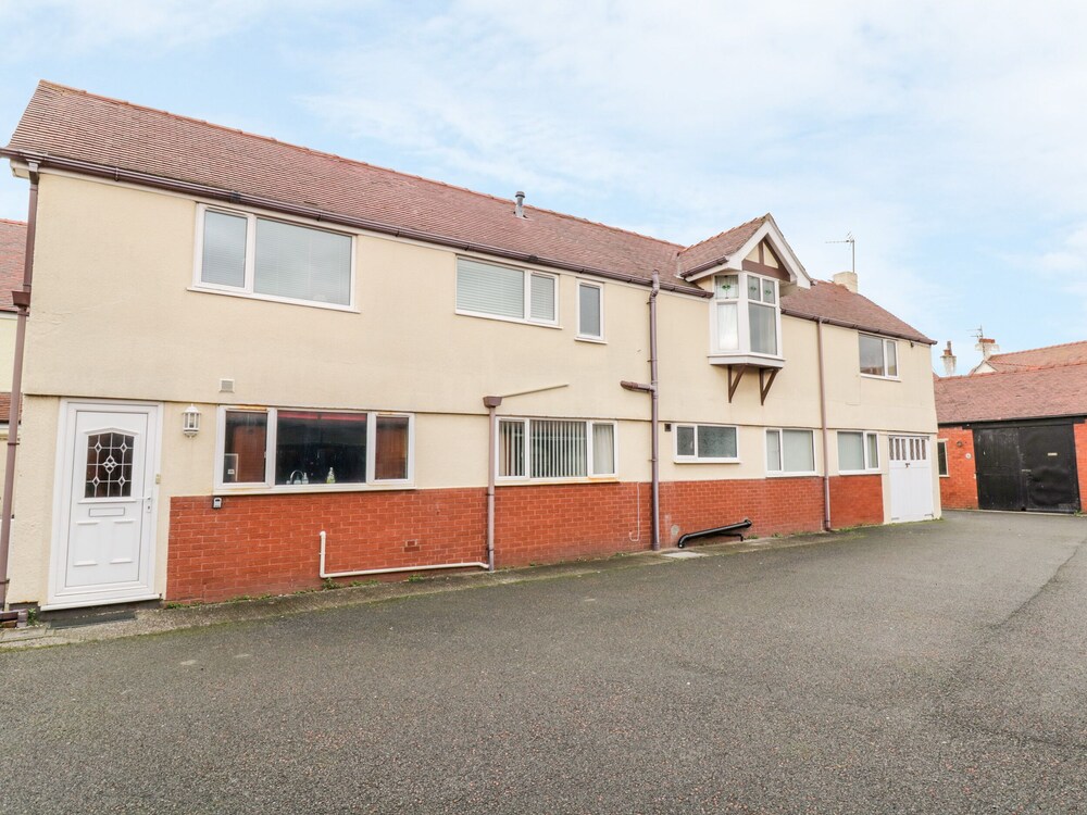 Robeth in Colwyn Bay, United Kingdom