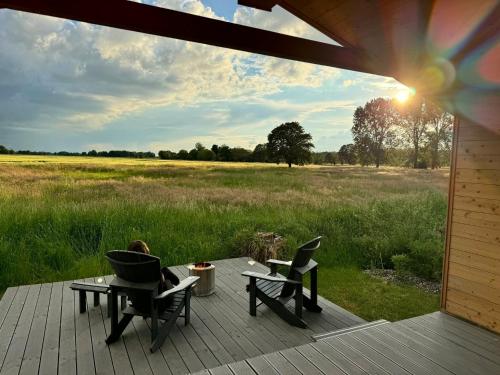 102 Tiny House mit Blick ins Grüne WLAN und Kamin — 4-Star Luxury Hotel in Bleckede, Germany