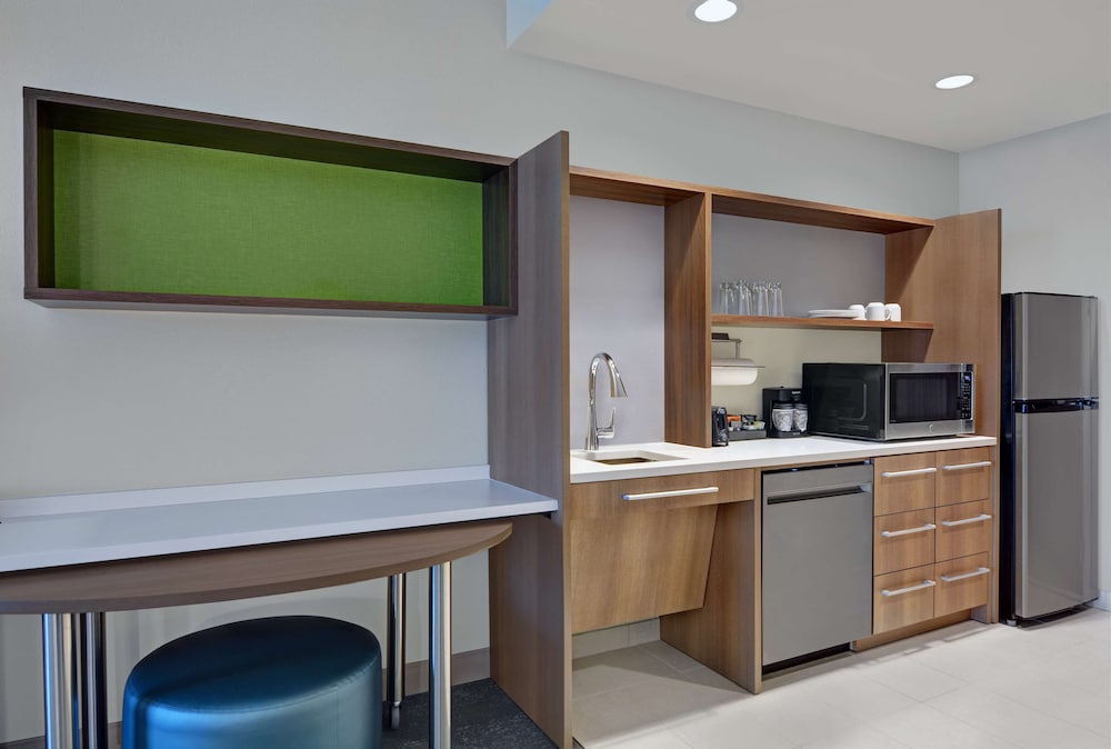 Home2 Suites by Hilton Panama City Beach FL - photo 27