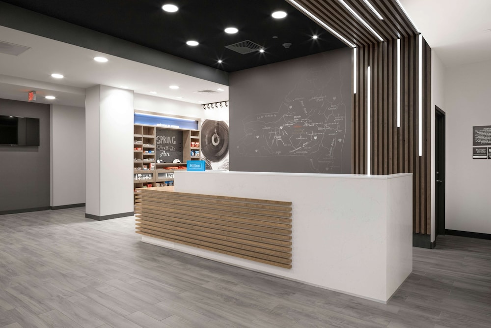 Hampton Inn Verona at Turning Stone - photo 2