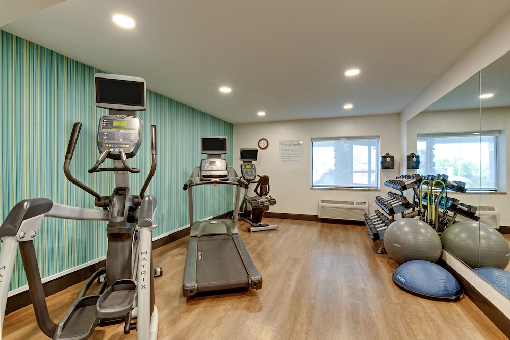 Holiday Inn Express W I40 Whitebridge Road by IHG - photo 16
