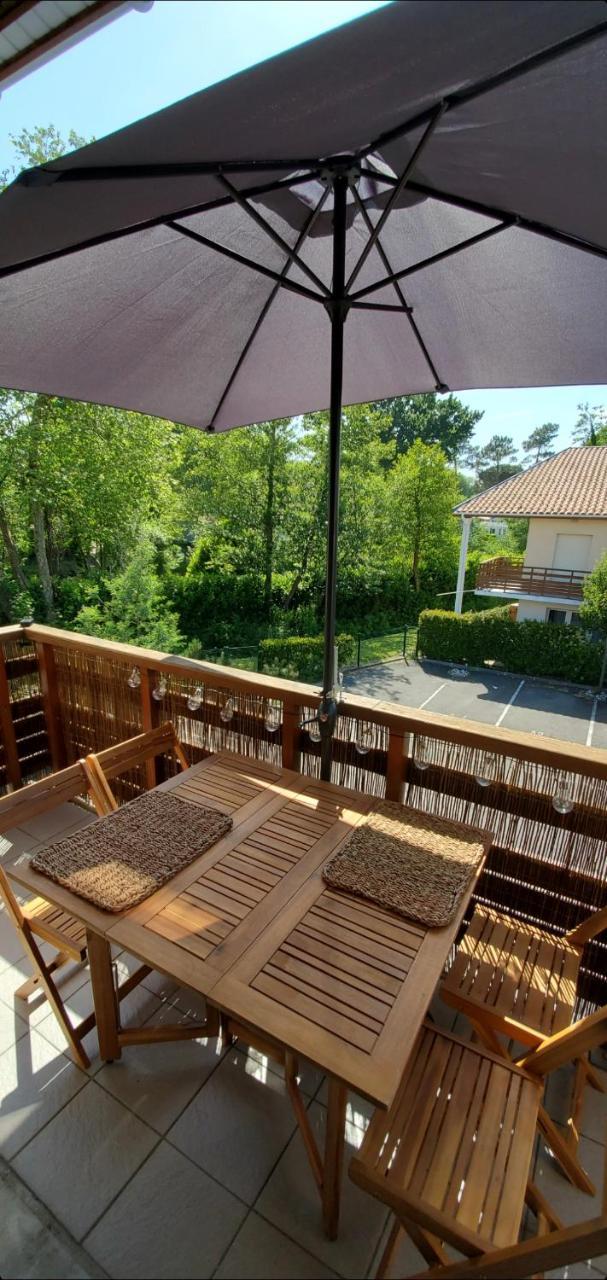 Appartement 2 Chambres Balcon Parking Prive Centre Village — 4-Star Luxury Hotel in Lit-Et-Mixe, France
