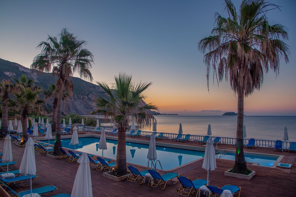 Crystal Beach Hotel - carbon neutral hotel in Zakynthos