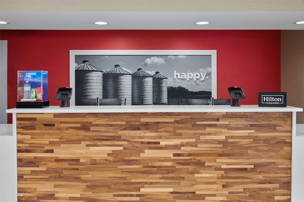 Hampton Inn Kansas City The Legends - photo 2
