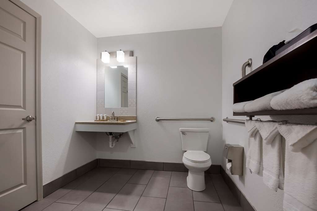 Country Inn & Suites by Radisson Marion IL - photo 12