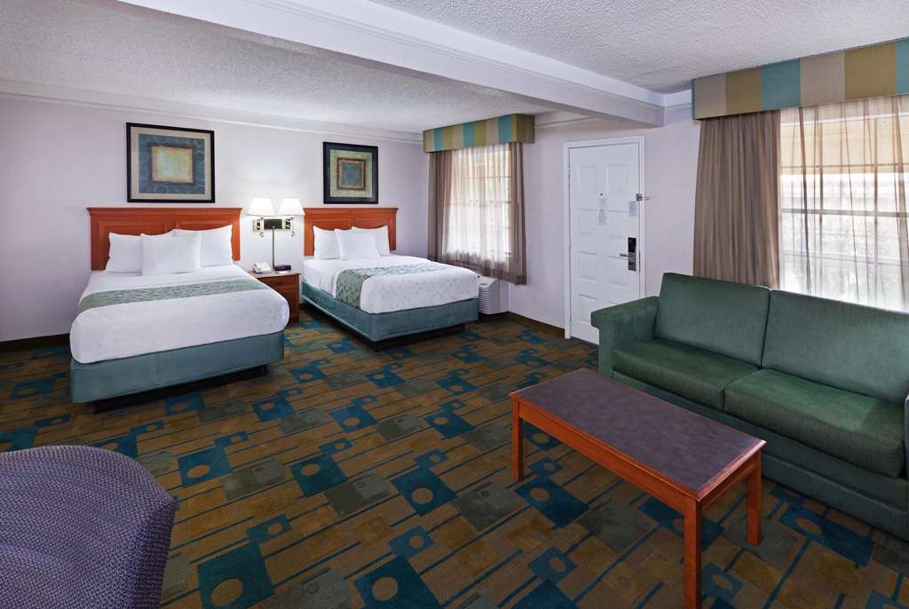 La Quinta Inn by Wyndham Austin Oltorf - photo 10