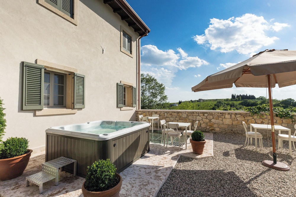 Corte Saggin Charme Relais in San Pietro In Cariano, Italy