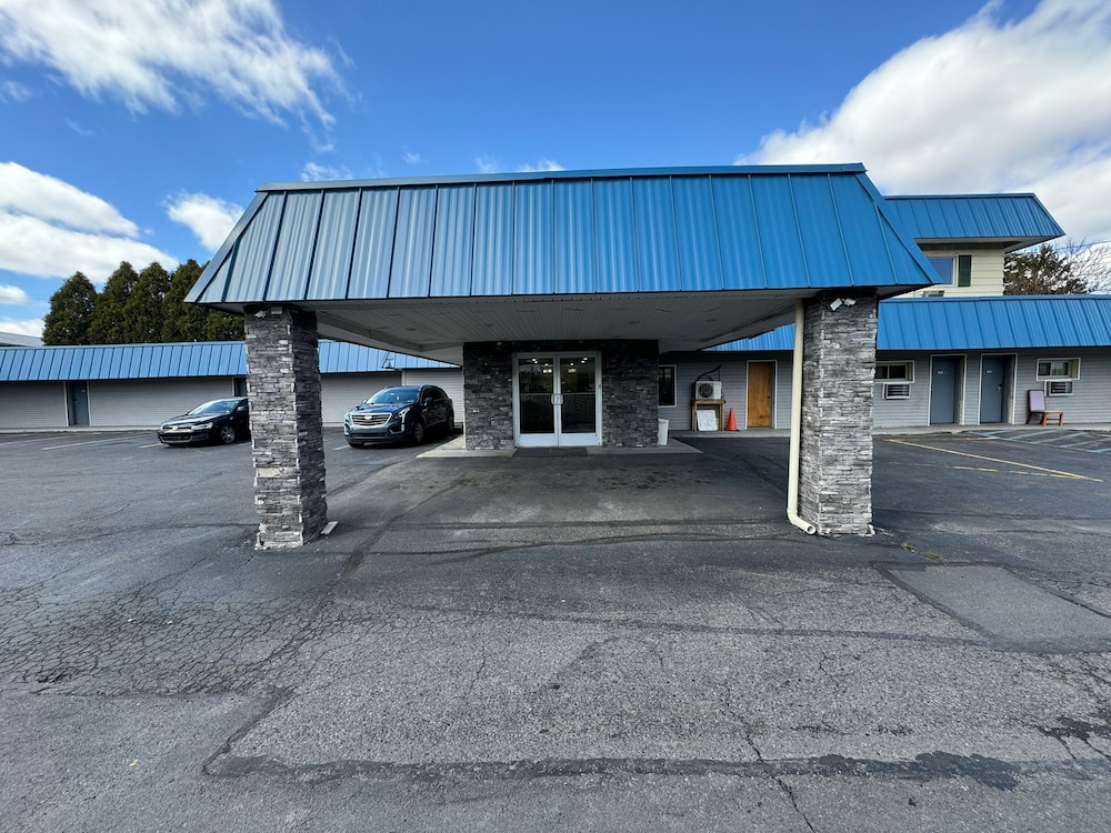 Days Inn by Wyndham Moosic - photo 23